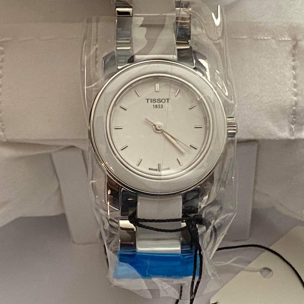 Tissot Women's Watch - Picture 3 of 8